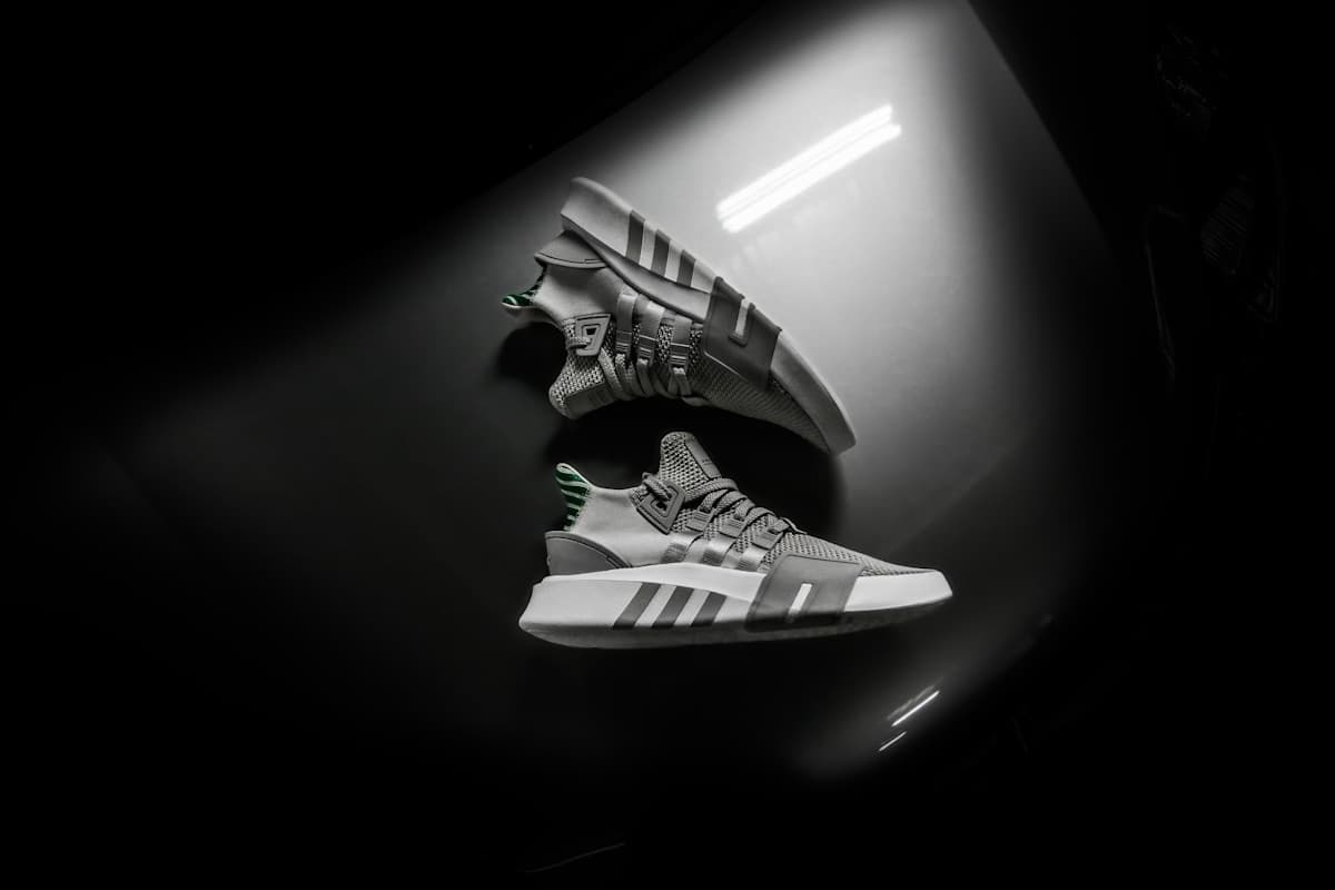 adidas Samba OG in Cloud White / Core Black